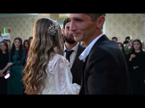 Видео: ТРОГАТЕЛЬНЫЙ ТАНЕЦ ОТЦА  И ДОЧЕРИ ДО СЛЕЗ !!!