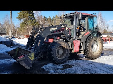 Видео: запуск КИРОВЕЦ Terrion 3180 atm после зимы. КУПИЛИ ВИКА /ОВЕС - разгрузка семян