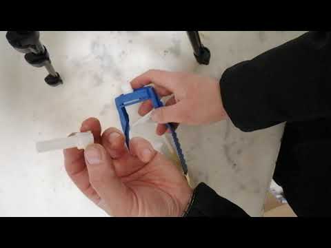 Видео: Западает кнопка унитаза!!!Легко решаем.!!!