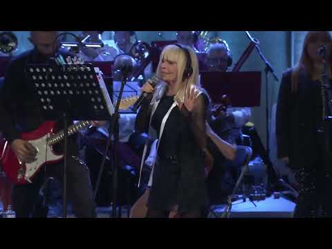 Видео: Лили иванова  - Чуй душата ми (Live) 2025
