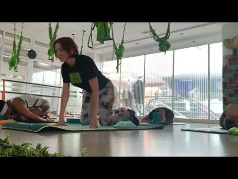 Видео: Йогатерапия позвоночника 