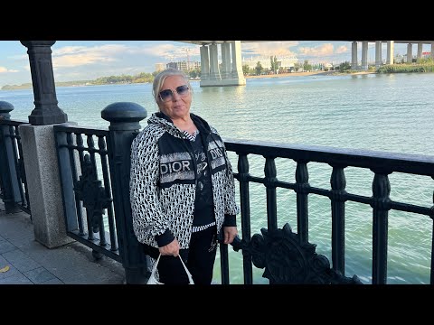 Видео: Бабушка путешествует  в Ростов - родной город, встреча с выпускниками, сестрами, подругами #vlog 