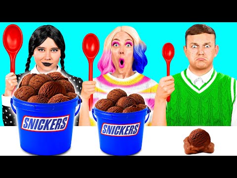 Видео: Большая, Средняя или Маленькая Тарелка Челлендж | Вкусные Кухонные Лайфхаки от BaRaDa Gold Challenge