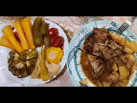 Видео: Кролик в рукаве запечённый с картофелем