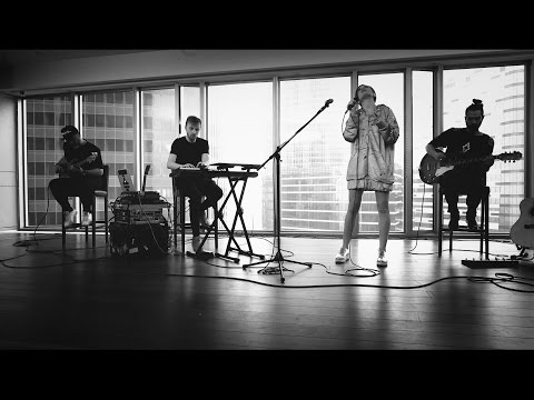 Видео: Моя Мишель - Целовать нельзя (live в небоскрёбе)