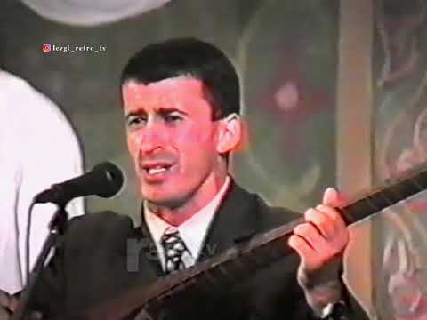 Видео: Ашуг Алихан  и Казбек Думаев - Лезгияр (2002)