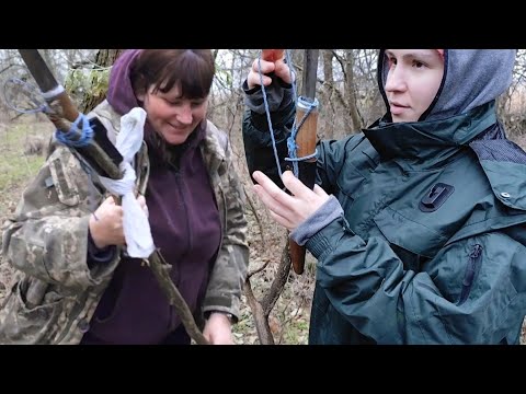 Видео: Ушли в лес добывать грибы! На острове всё стабильно! 05.12.2024.