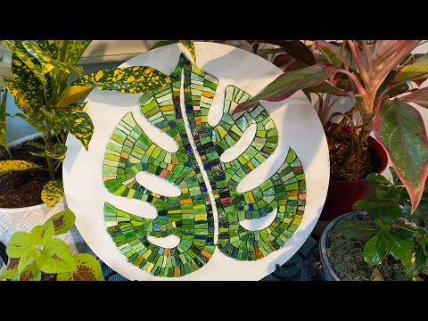 Видео: Гл. 85 МОЗАИКА ИЗ СМАЛЬТИ-МОНСТЕРА, создание витражной мозаики с изображением кактуса и простой м...