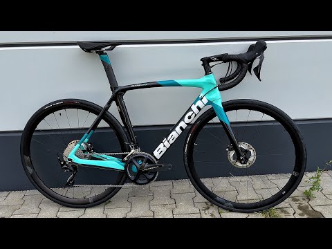 Видео: ОГЛЯД ІТАЛІЙСЬКОГО ШОСЕЙНОГО ВЕЛОСИПЕДУ BIANCHI OLTRE XR3