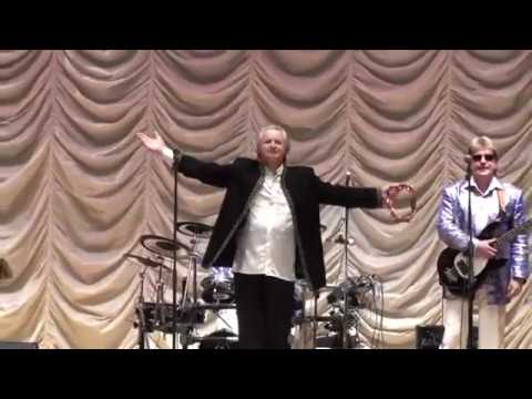 Видео: "Синяя птица" Владимира  Преображенского. Концерт в Волжском 19. 10. 2012г.