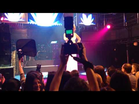 Видео: Заза Наполи в Небе