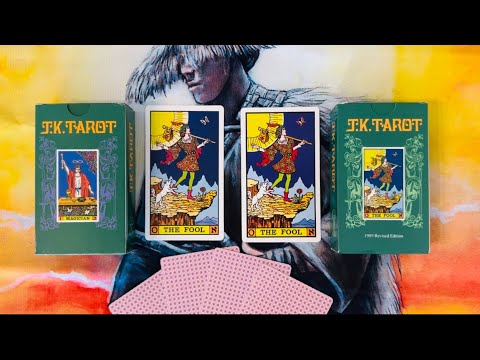 Видео: Обзор колод JK Tarot Editions (Tarot Collectibles)