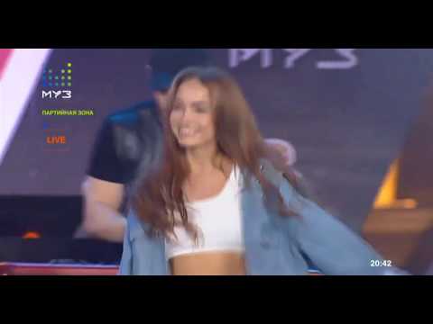 Видео: Serebro - Мама Люба / Между нами любовь (Партийная Зона МузТВ) 14.04.2019