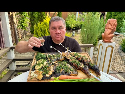Видео: Шашлык из скумбрии | Камбала на решетке