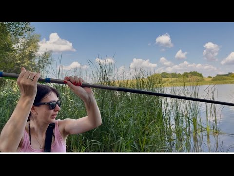 Видео: Ловля річкового карася! Наловили риби! Збирали гриби 🍄‍🟫 знайшли кладовище! Захворіла 🤒 