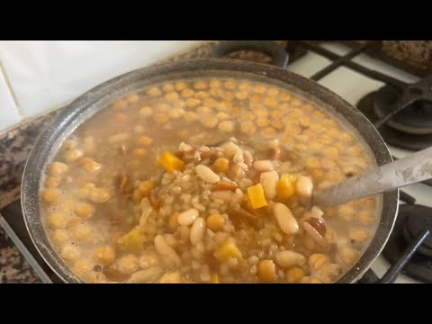 Видео: АШУРЕ - ТУРЕЦКИЙ ДЕСЕРТ! ГОТОВИМ С КУЗИНОЙ!