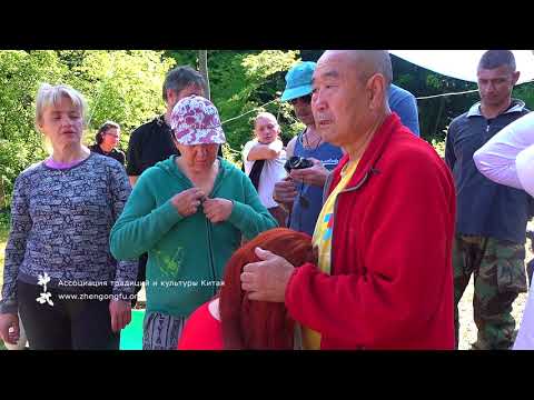 Видео: Массаж шеи и головы - Здоровье с Му Юйчунем
