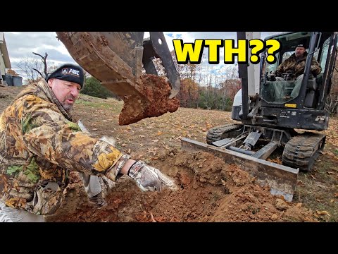 Видео: Септик в воскресенье!! Нам пришлось выкопать 4 фута, чтобы найти наш резервуар!!