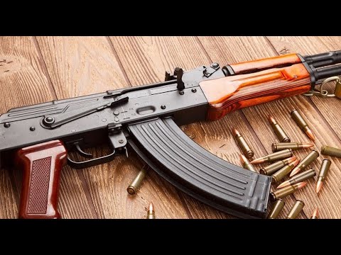 Видео: Сможет ли Калашников стрелять после месяца под землей? // Brandon Herrera на Русском Языке.