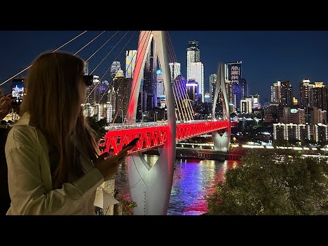 Видео: Город будущего: Чунцин с высоты - от зоопарка до кафе с видом на город