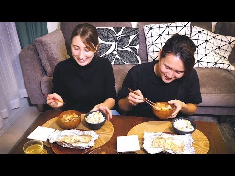 Видео: Осенняя японская кухня в тихий будний день. Сладкая картошка, лосось и японские приправы