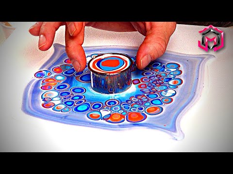 Видео: ПРОСТО ПОТРЯСАЮЩЕ! Танцующее искусство! Синий и оранжевый акриловый заливной узор. Урок абстрактн...