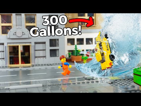 Видео: Я затопил свой LEGO ГОРОД...