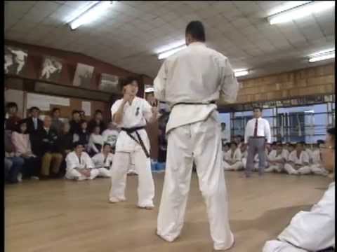 Видео: 100 боёв киокушинкай каратэ Франциско Фильо