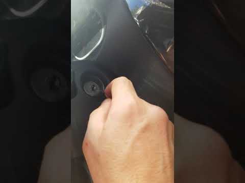 Видео: Что делать. Не вставляется ключ в замок зажигания Рено Дастер, Логан.