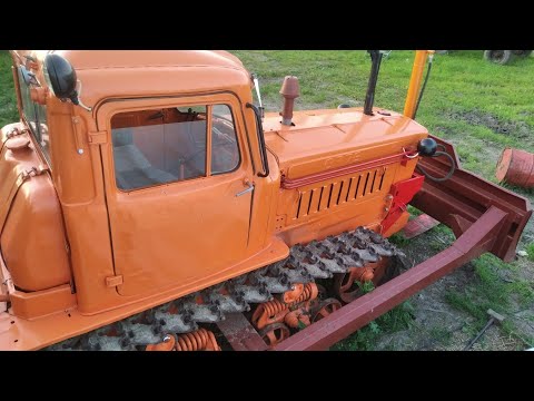 Видео: Установка отвала на ДТ-75 (финал)