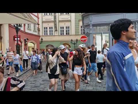 Видео: Прага.  Старинные астрономические часы. 1402 год.