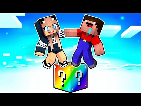 Видео: 2 НУБА И ДЕВУШКА ПРО ВЫЖИВАЮТ НА ОДНОМ ЛАКИ БЛОК В МАЙНКРАФТ