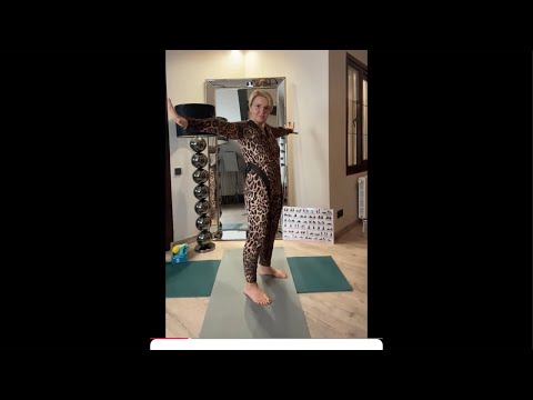 Видео: 🧘Утро с Ольгой Шакти . Суст.гимн. Хатха-йога#йогаутром #hathayoga #yoga