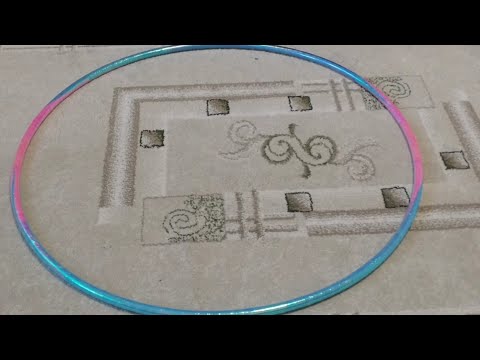 Видео: как обмотать гимнастический обруч двумя цветами