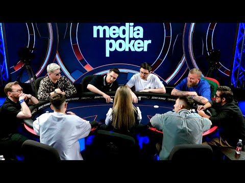 Видео: ТРЕТИЙ СТОЛ ТУРНИРА ПО ПОКЕРУ В СОЧИ (Recrent, Cake, Матвиенко, Ваш и другие)