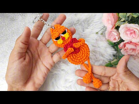 Видео: как связать крючком брелок с котом гарфилдом (с субтитрами)