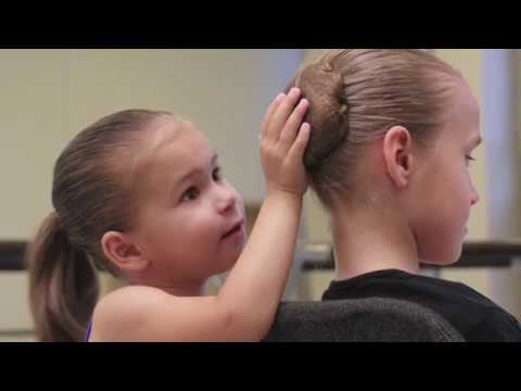 Видео: как сделать прическу для танцев пучок Petipadance