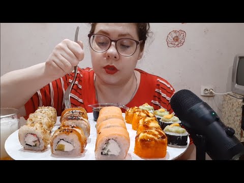 Видео: Мукбанг Роллы🍣и🍺/Съездила в больницу, теперь не знаю, что делать