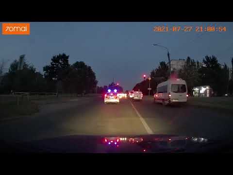 Видео: Дежурный патруль в Запорожье сопроводил авто с ребенком до больницы.
