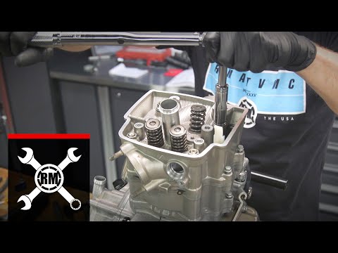 Видео: Ремонт верхней части Honda CRF450R | Часть 2