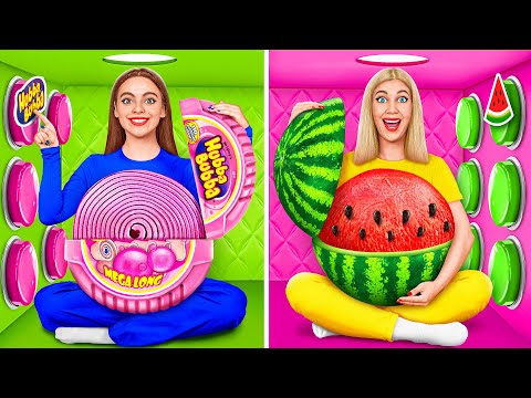 Видео: 1000 загадочных кнопок и только одна тебя спасет | Смешные челленджи от Mega DO Challenge