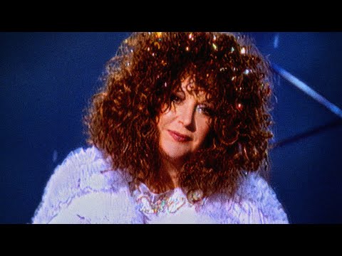 Видео: Алла Пугачёва - Белый снег [«Голубой огонёк на Шаболовке»] 2000