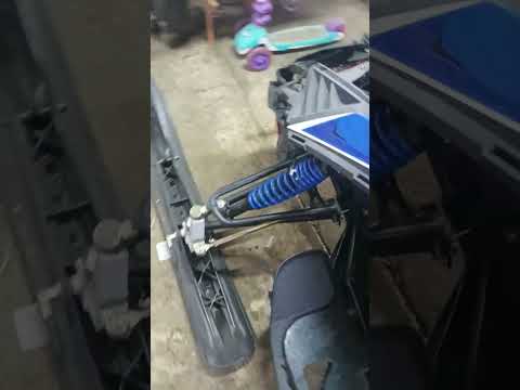 Видео: снегоход шармакс сн 280. первый запуск после замены поршневой.