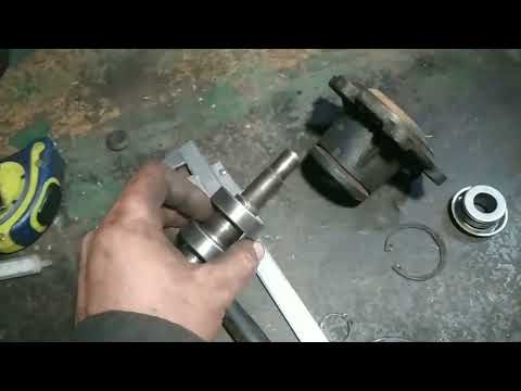 Видео: Римонт помпи двигуна перкінс 4-154, зборка водяного насоса