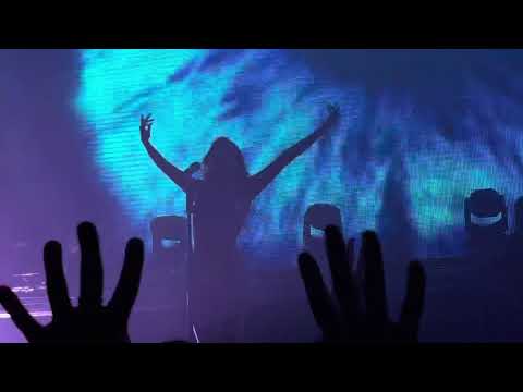 Видео: ЛУНА - Бутылочка ; Москва ( live 19.03.2021 Известия Hall)