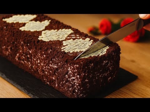 Видео: Такой воздушный и кремовый — этот рецепт покорил интернет! 🍰
