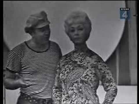 Видео: Михаил Водяной и Маргарита Демина в огоньке "Дорoги рыбацкие"