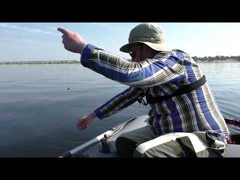 Видео: Рыбалка в Шторм. ЛЕЩ дуреет от этой НАЖИВКИ. Ловля леща на кольцо. Рыбалка на леща на  реке 2018