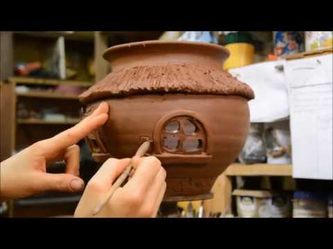 Видео: Изготовление чесночника в виде домика.