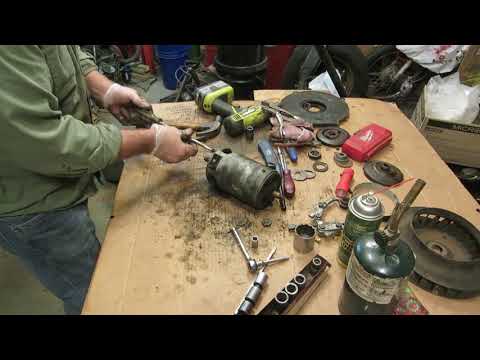 Видео: Разборка, сборка и поляризация генератора VW Beetle 1967 года